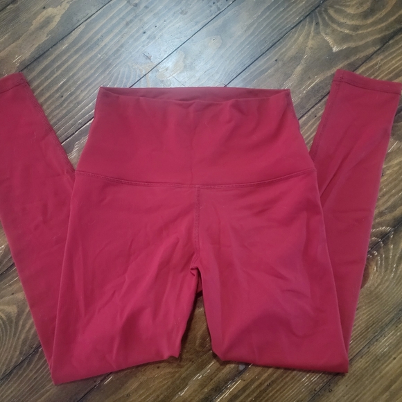Born Primitive scrunch butt leggings, red, size S - Picture 3 of 3